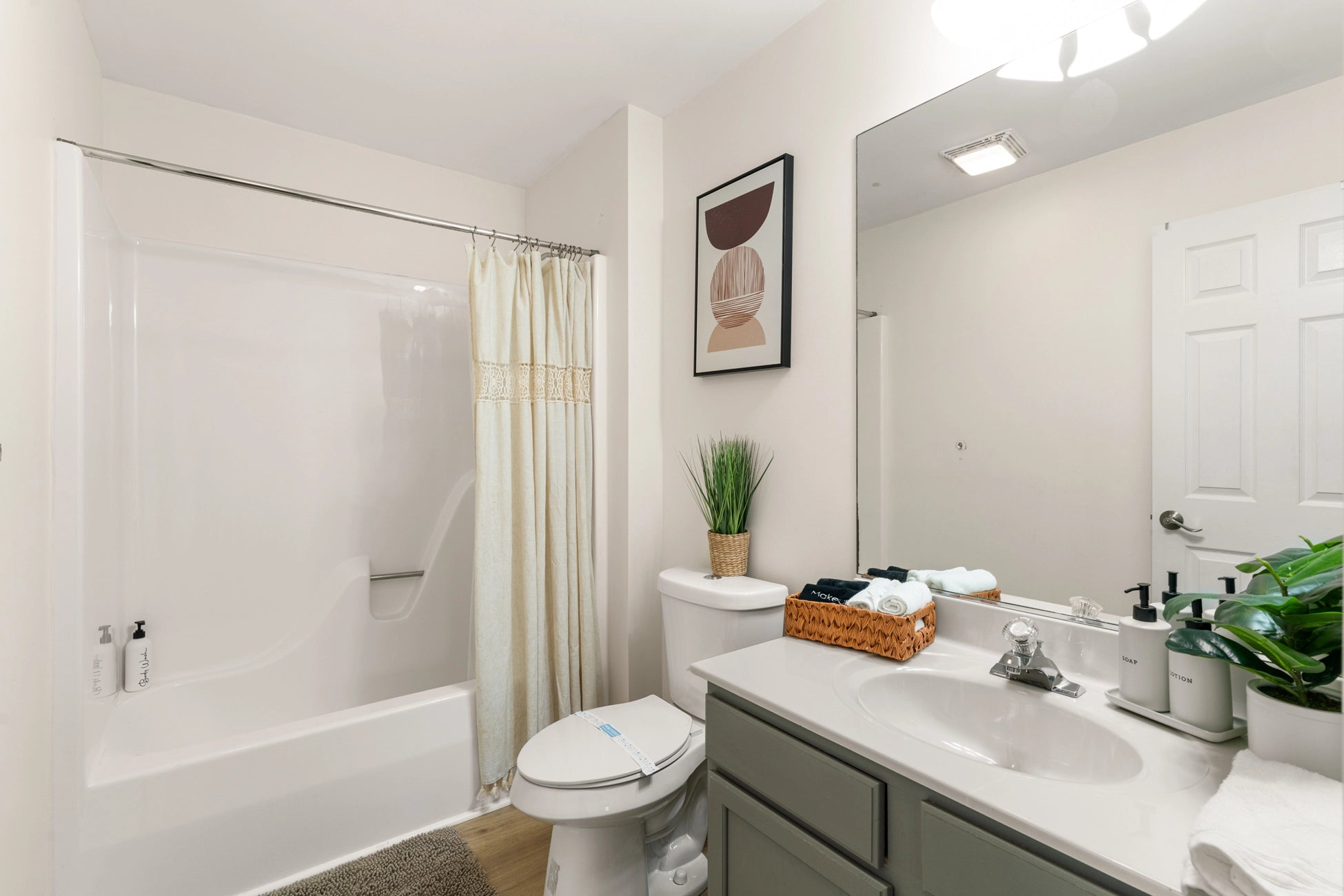 Airbnb Photography in Blakeslee, PA | Cozy Poconos Retreat