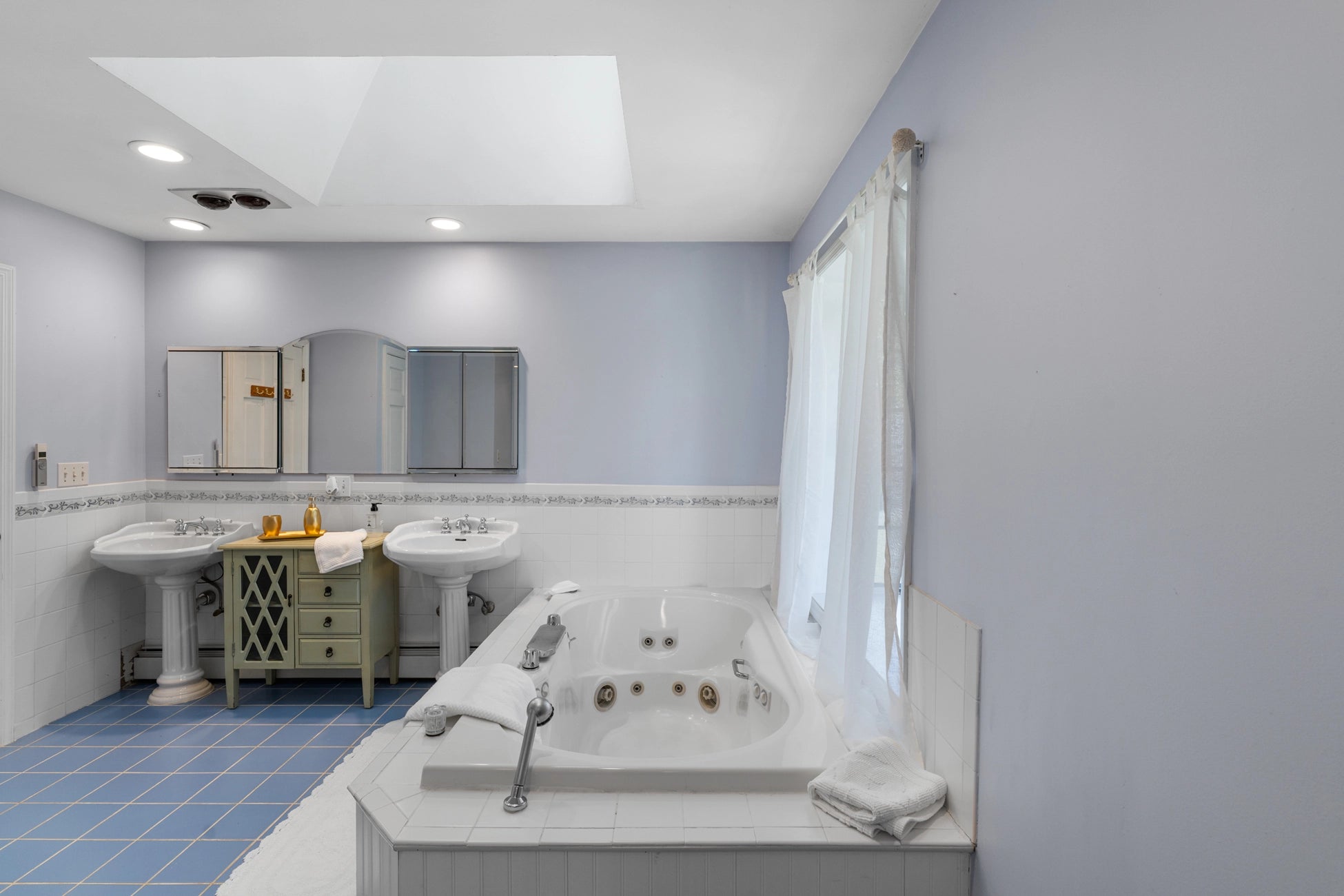 Airbnb Photography in Long Hill, NJ