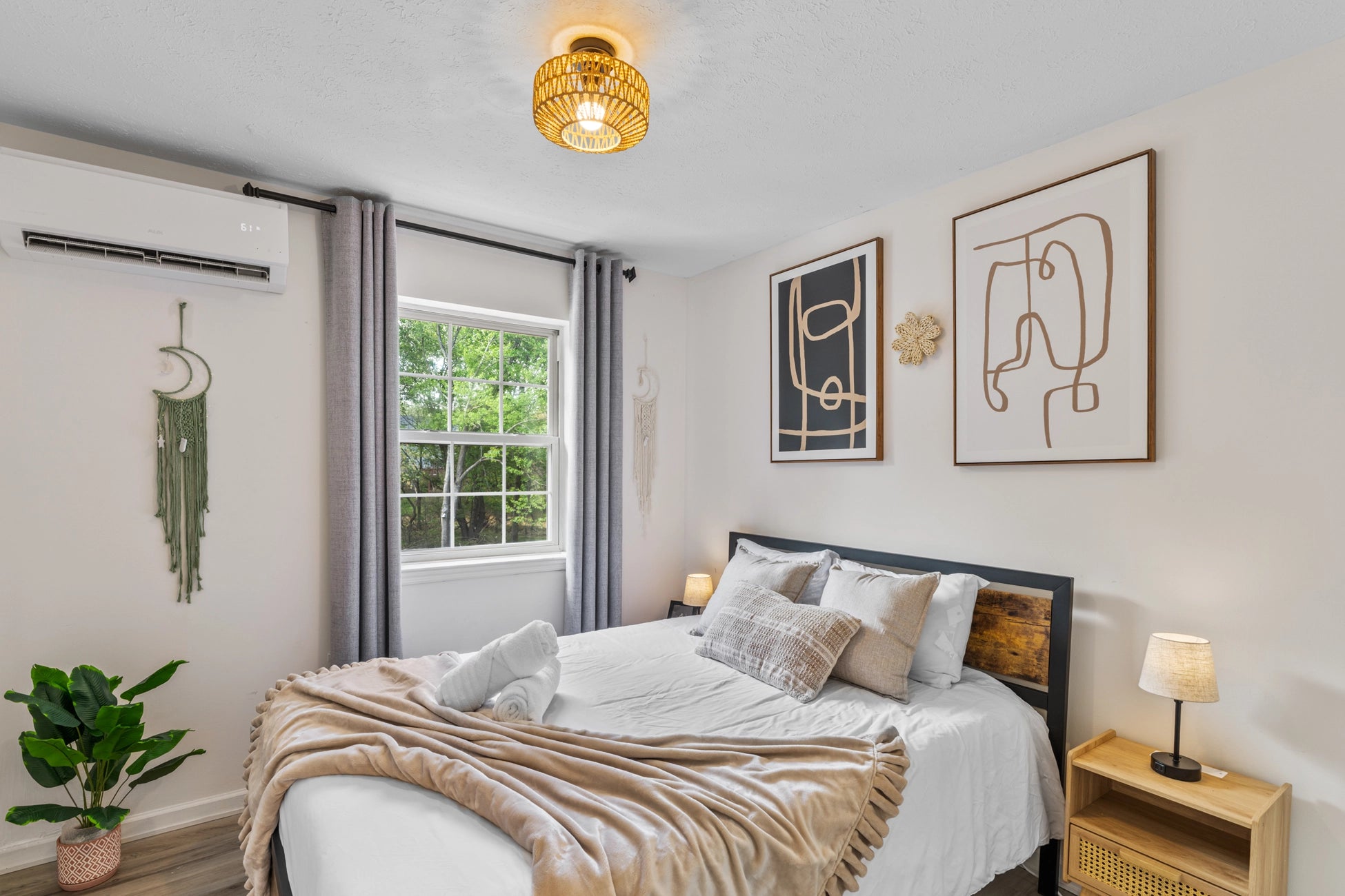 Airbnb Photography in Long Pond, PA | Twilight Backyard Retreat