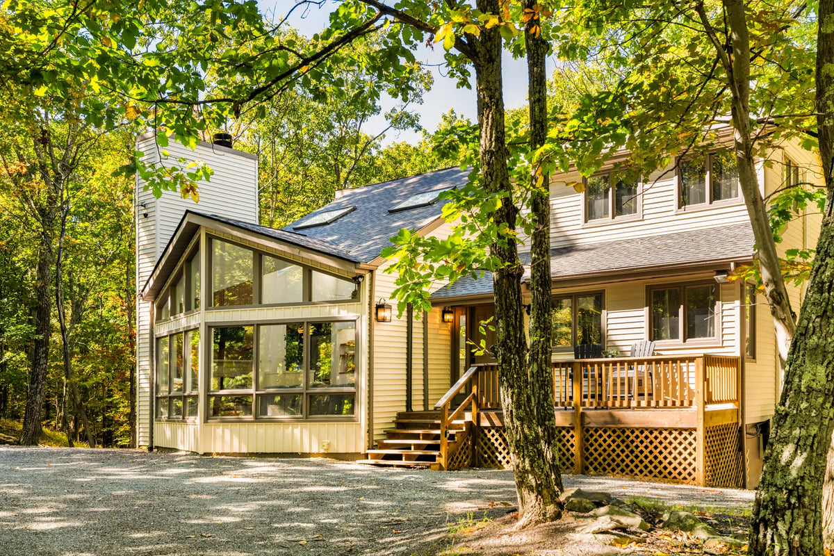 4106-Sycamore-Ln-East-Stroudsburg-PA-18301-airbnb-017.webp