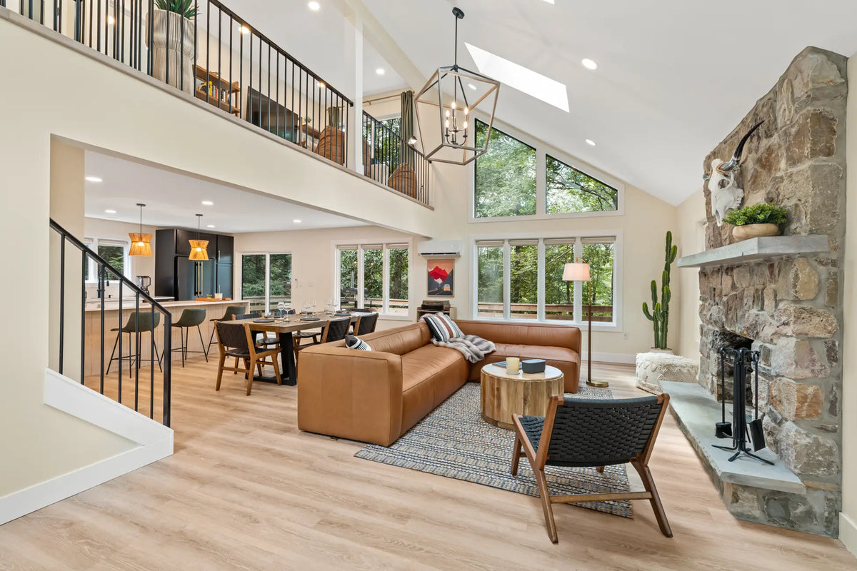 107-Robert-Ln-Gouldsboro-PA-18424-airbnb-040.webp