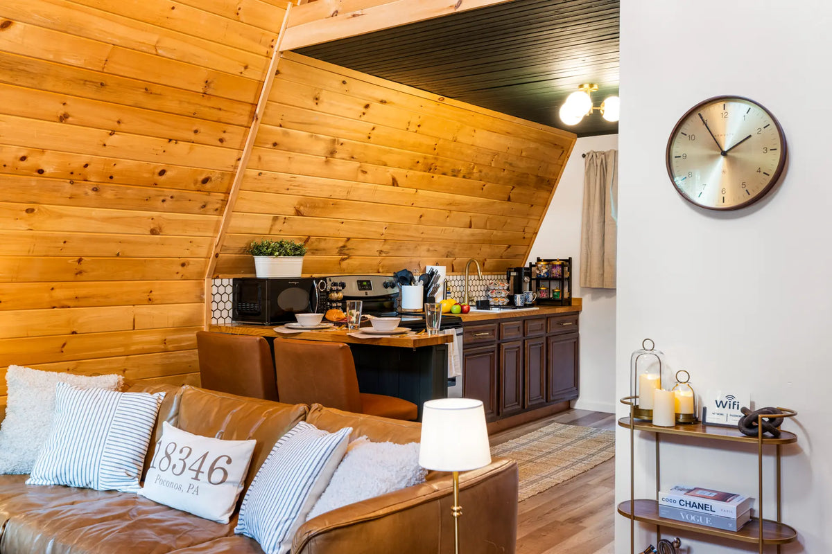4113-Low-Ridge-Rd-Pocono-Summit-PA-18346-airbnb-044.webp