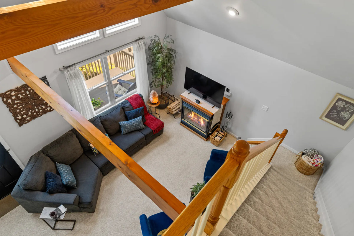 92-Penn-Forest-Trail-Albrightsville-PA-18210-airbnb-039.webp