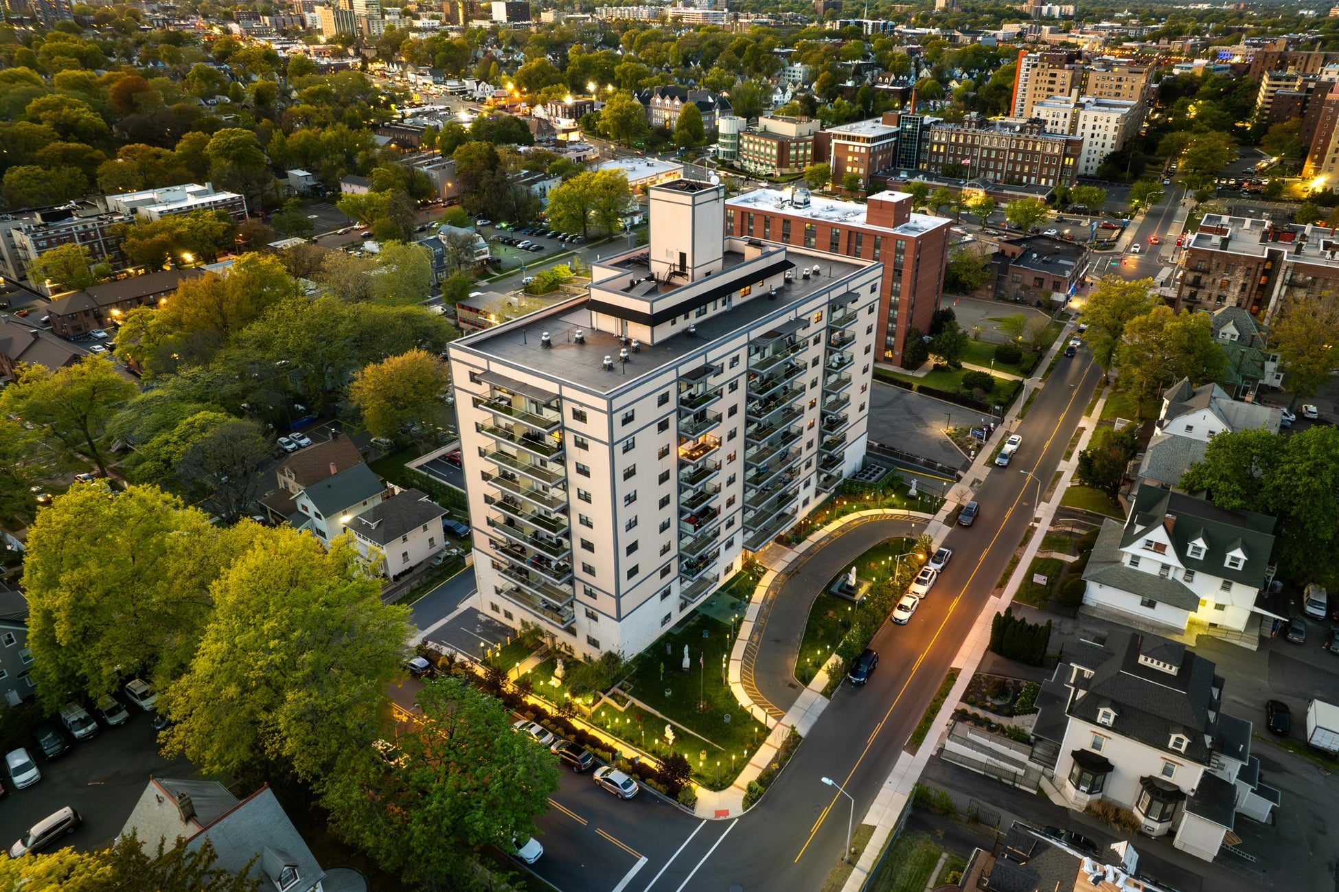 Airbnb Photography in East Orange, NJ | Rooftop Urban Retreat