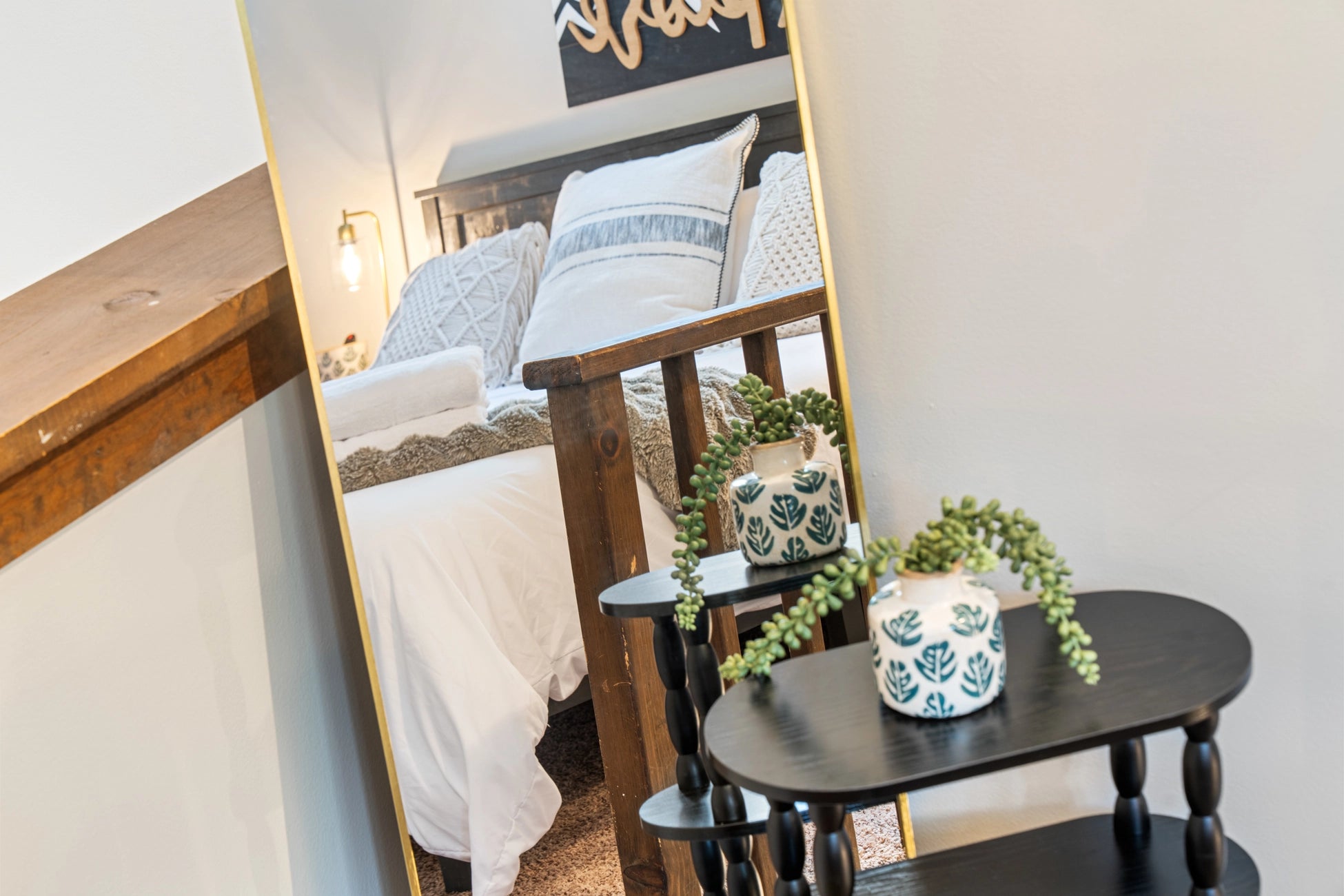 Airbnb Photography in Tannersville, PA | Twilight Deck Retreat