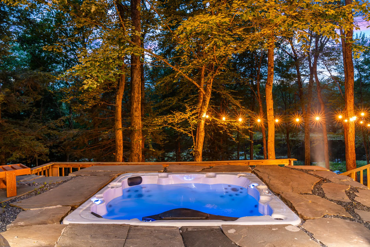 107-Robert-Ln-Gouldsboro-PA-18424-airbnb-009-twilight-details.webp