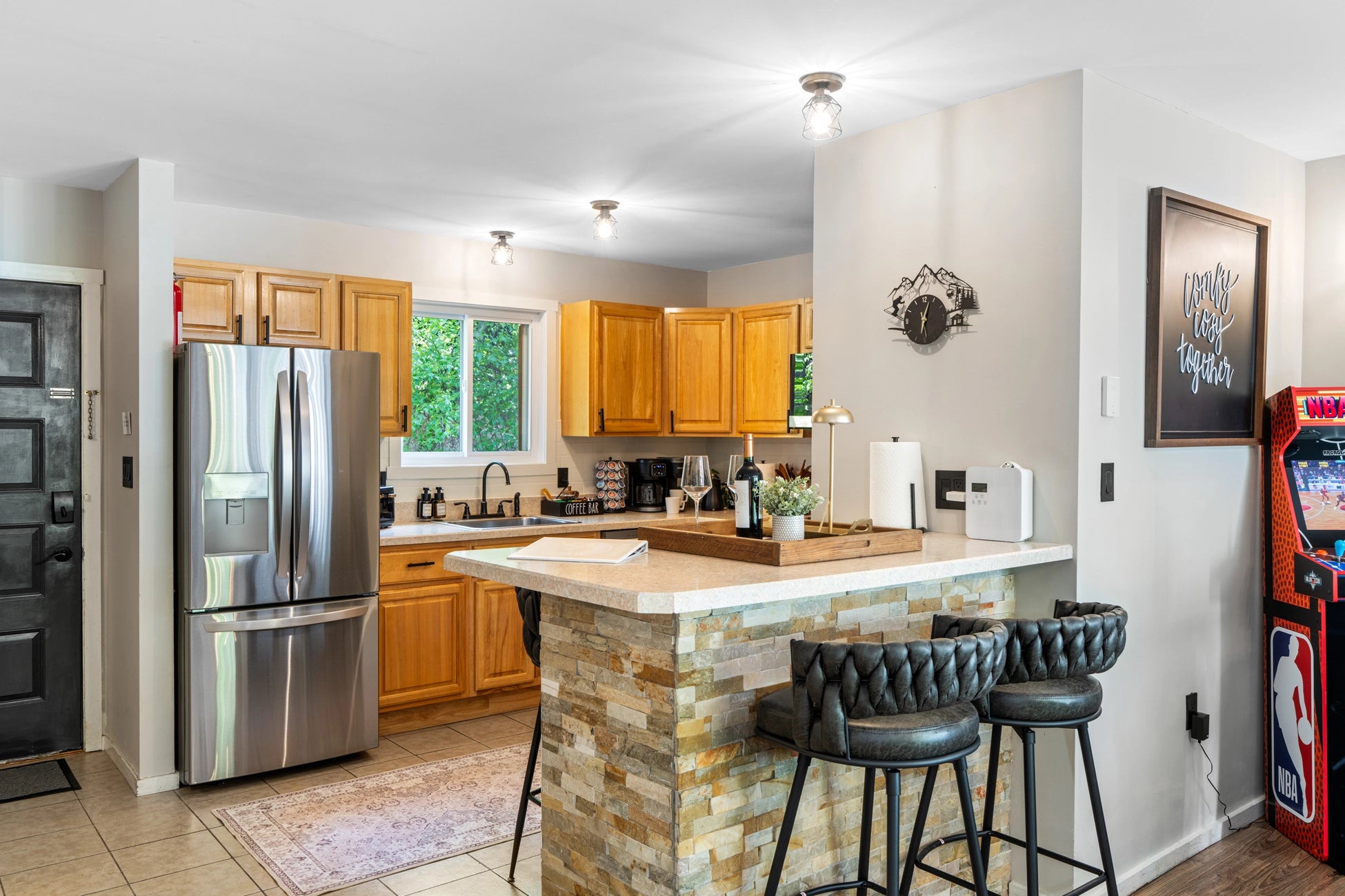 Airbnb Photography in Tannersville, PA | Twilight Deck Retreat