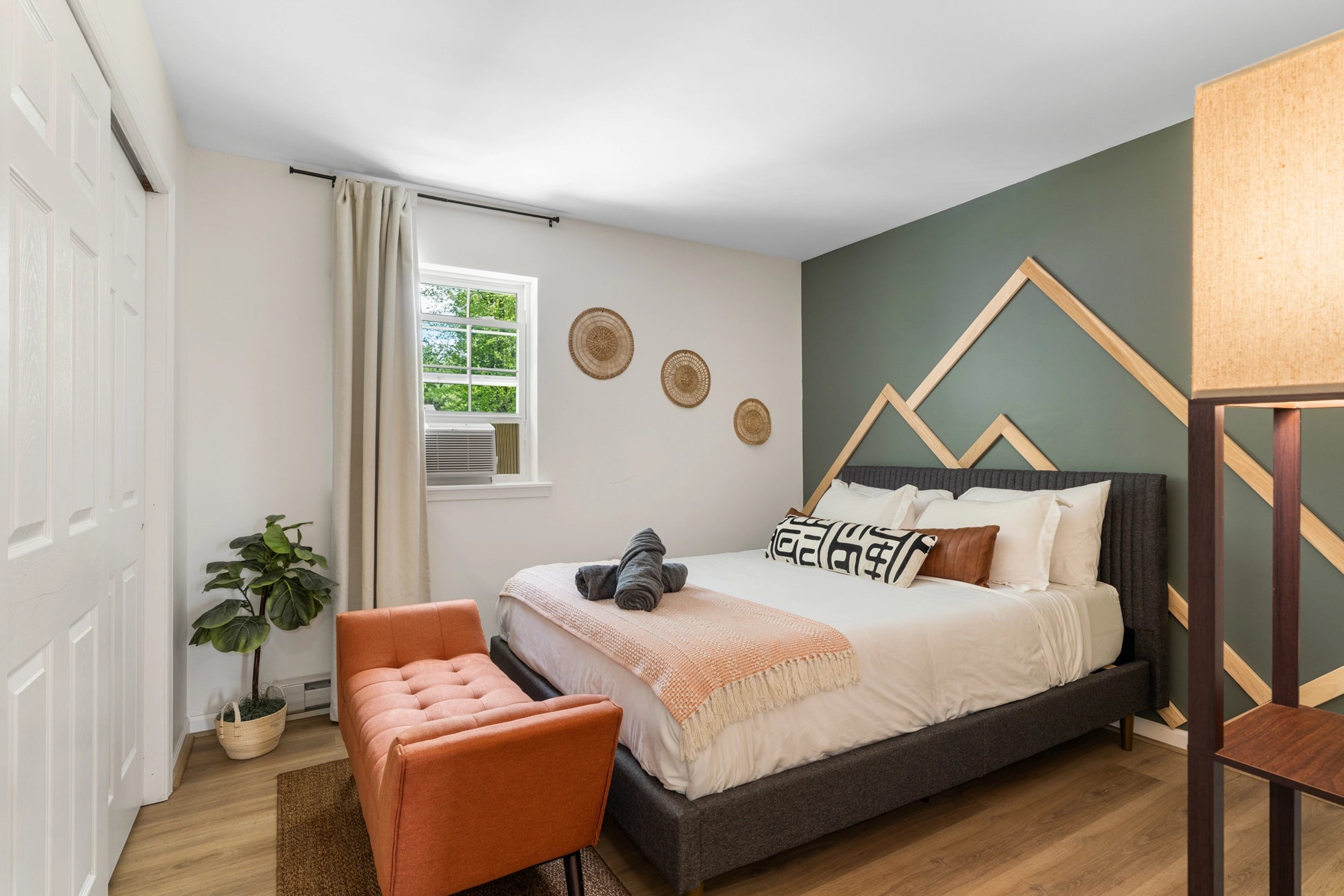Airbnb Photography in Blakeslee, PA | Cozy Poconos Retreat