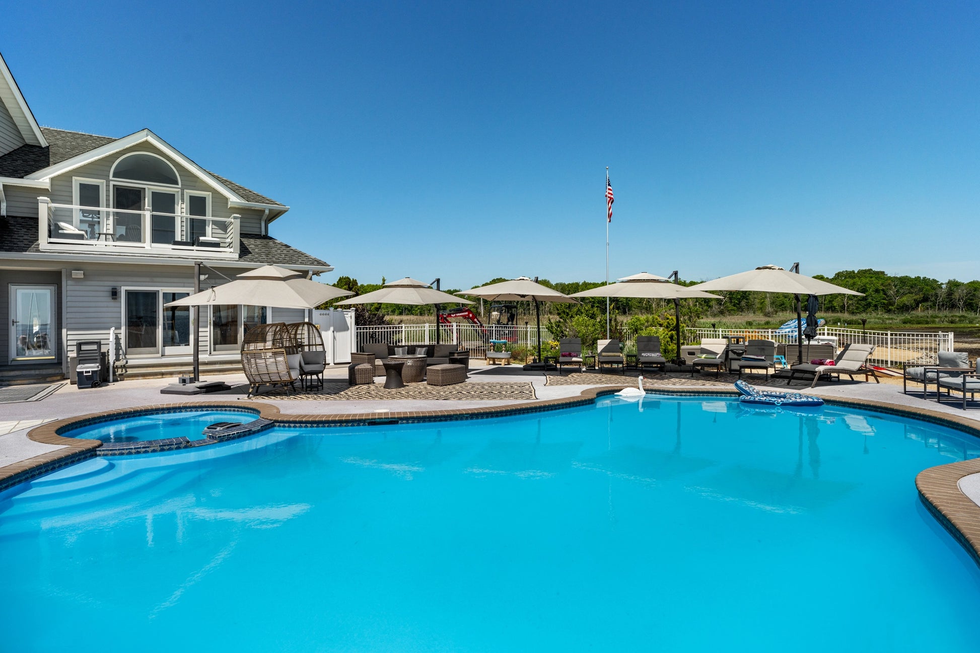60-Westcott-Ave-Ocean-Township-NJ-08758-airbnb-036.webp