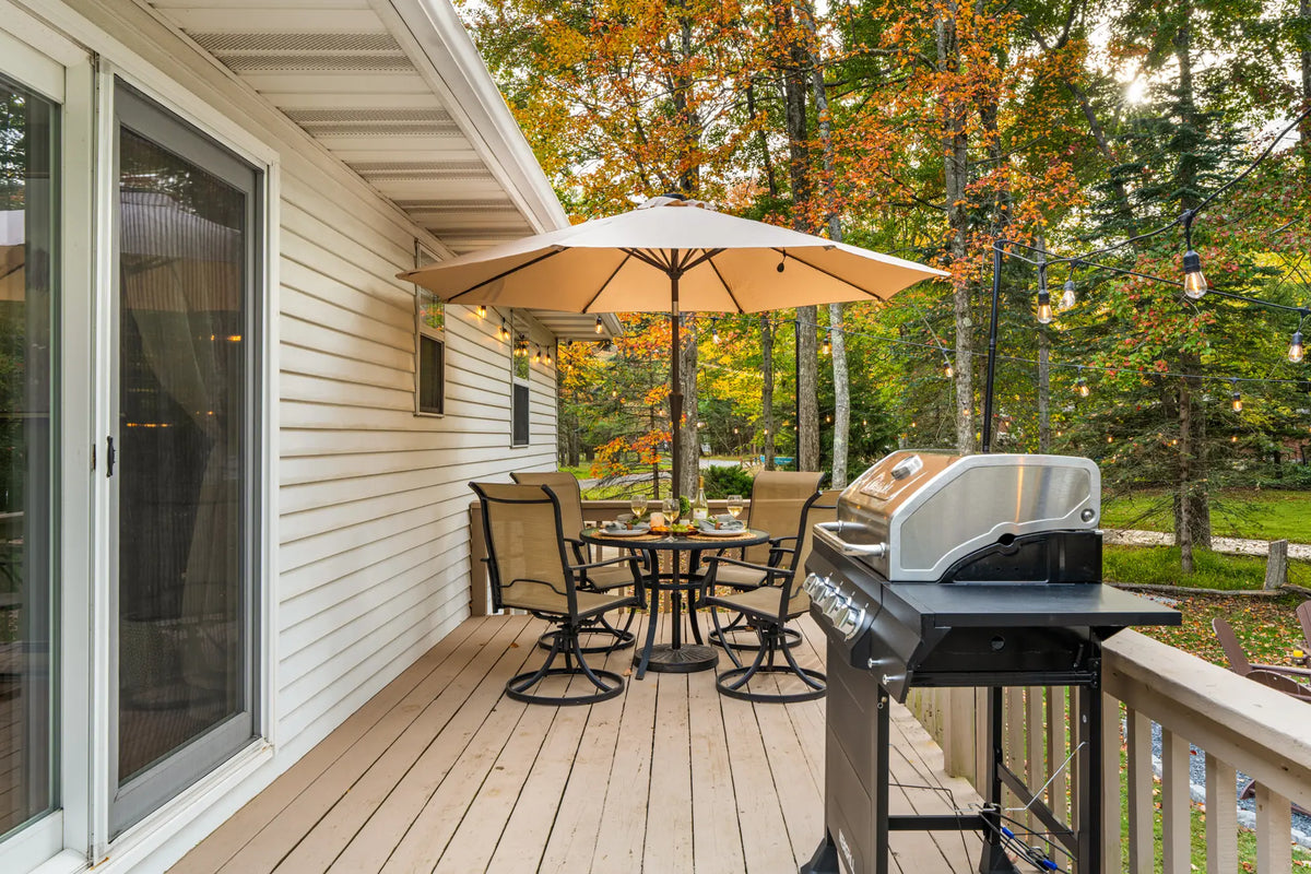 5200-Holiday-Dr-Pocono-Summit-PA-Harmony-House-18346-airbnb-019.webp