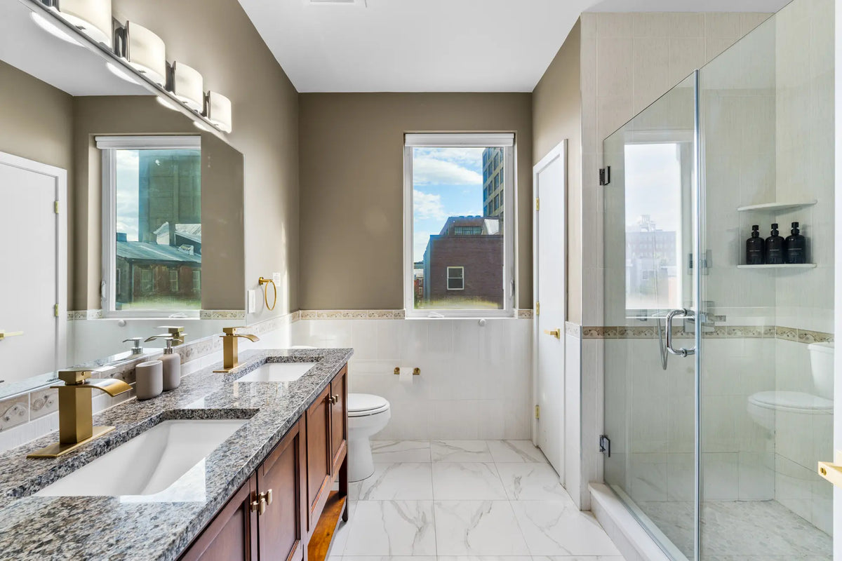 1014-Mt-Vernon-St-Philadelphia-PA-19123-airbnb-055.webp
