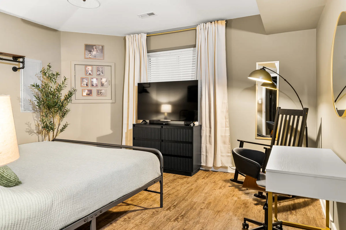 1014-Mt-Vernon-St-Philadelphia-PA-19123-airbnb-063.webp