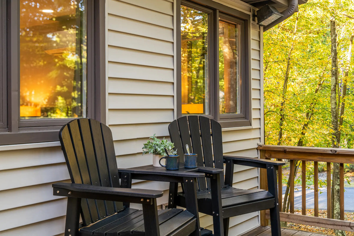 4106-Sycamore-Ln-East-Stroudsburg-PA-18301-airbnb-015-golden-hour-details.webp