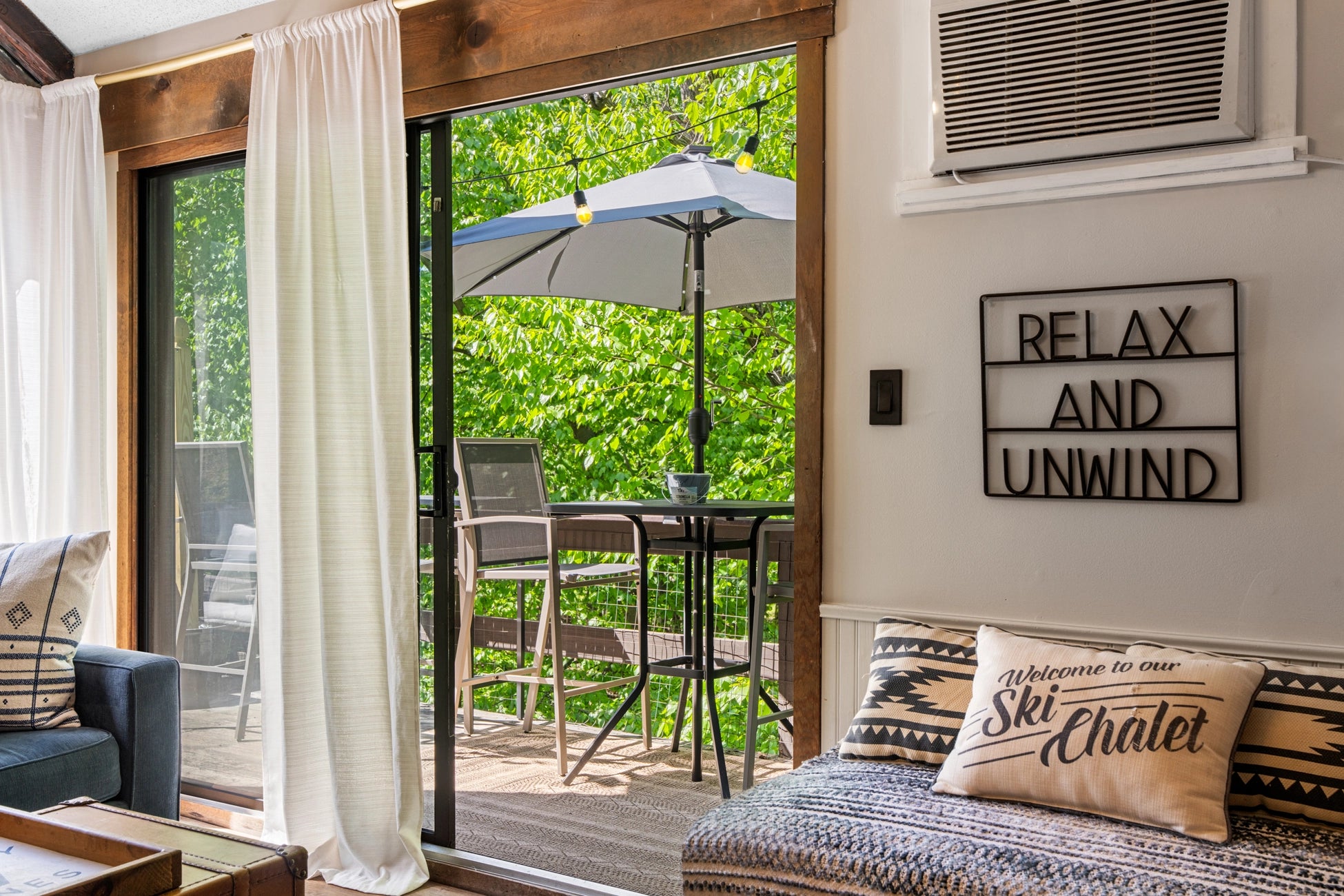 Airbnb Photography in Tannersville, PA | Twilight Deck Retreat