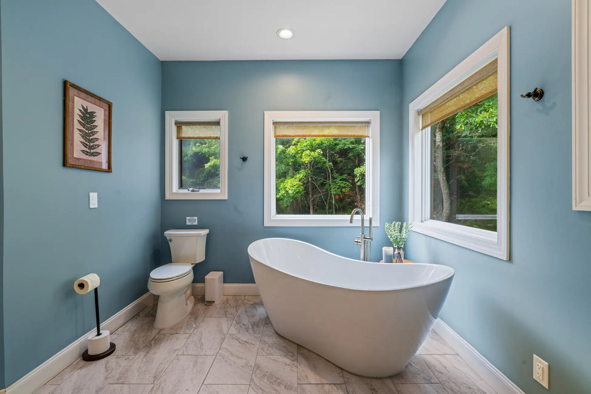 2114-Strawberry-Landing-Long-Pond-PA-18334-airbnb-066.webp