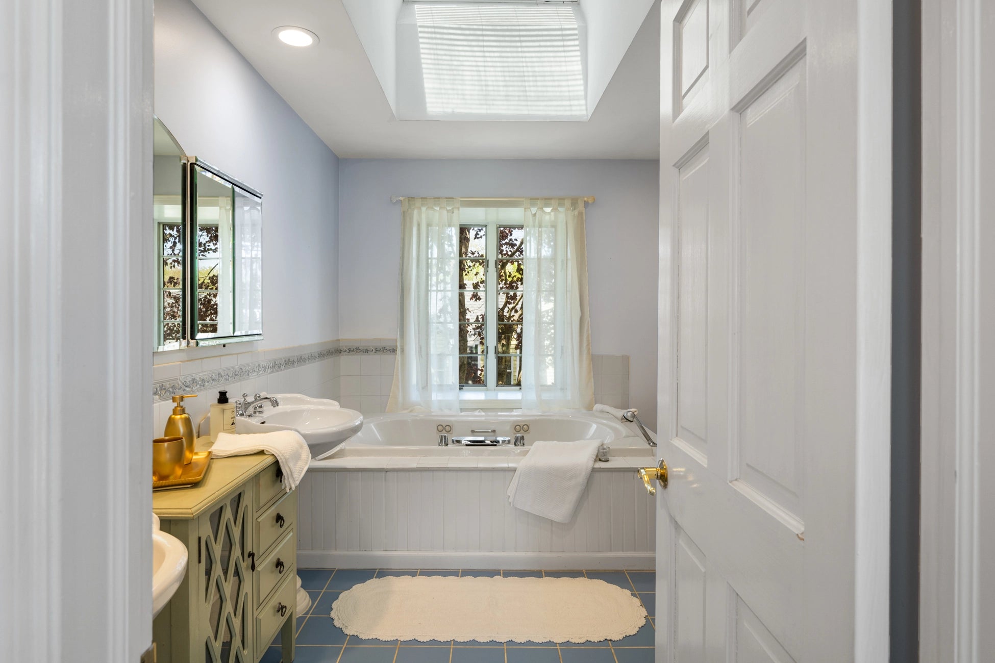 Airbnb Photography in Long Hill, NJ