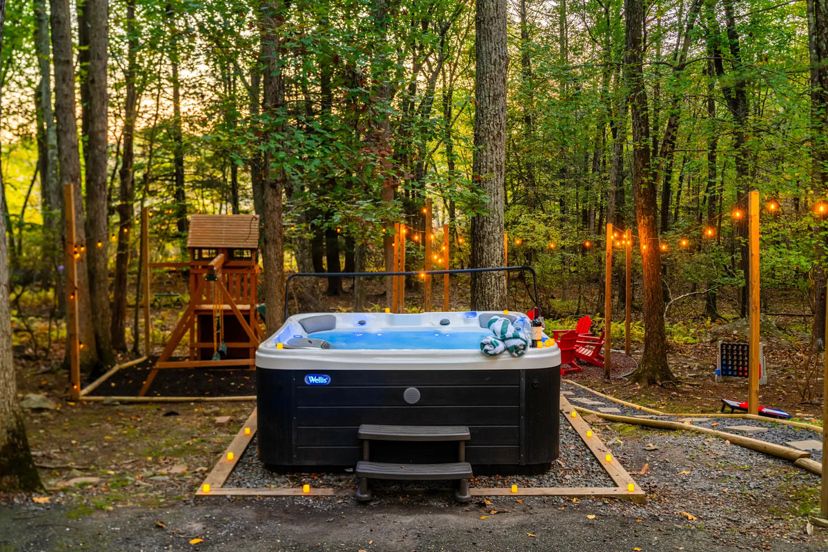 4276-Woodacres-Dr-East-Stroudsburg-PA-18301-airbnb-007-twilight.webp