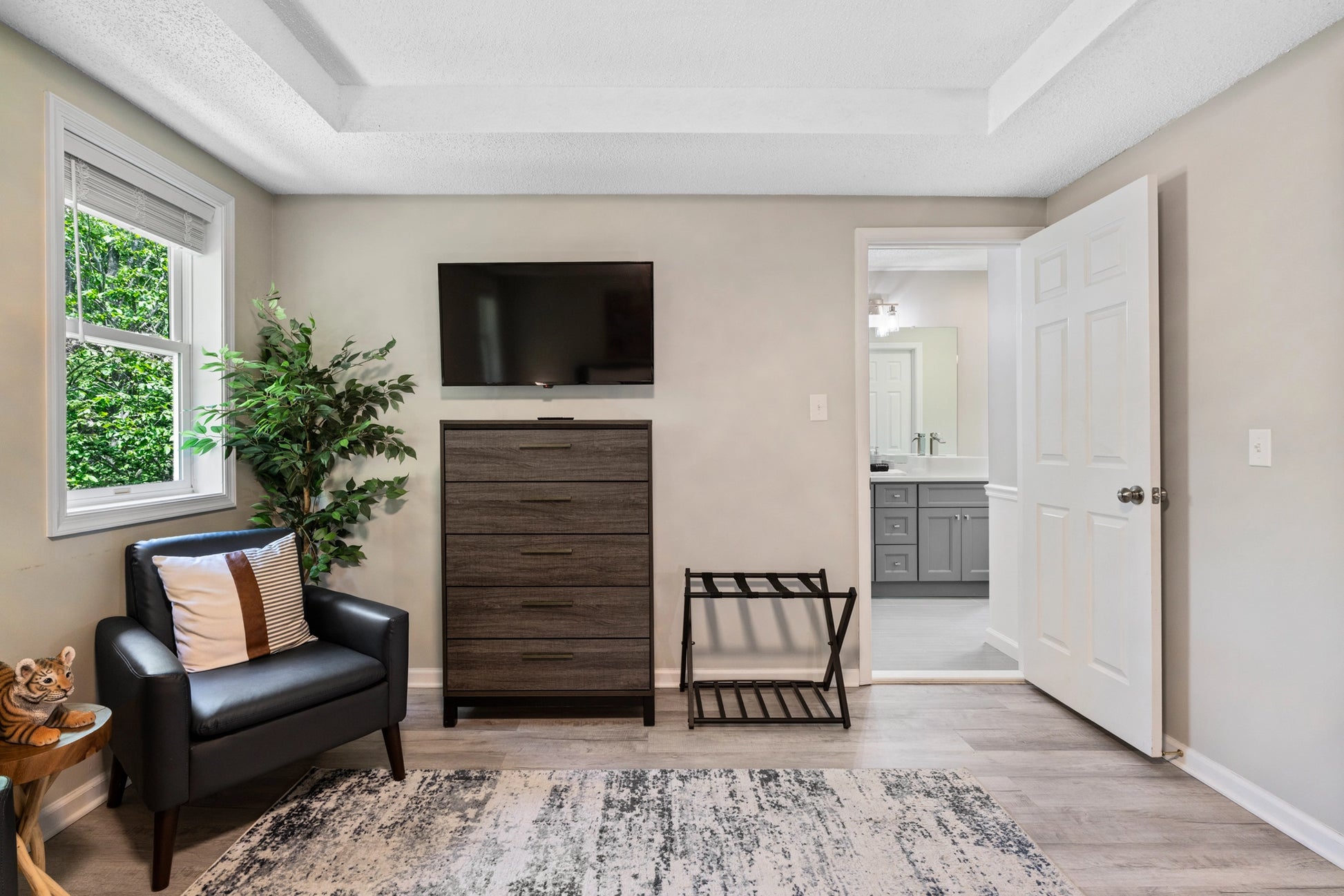 310-Mohansic-Lane-Tobyhanna-PA-18466-airbnb-059.webp