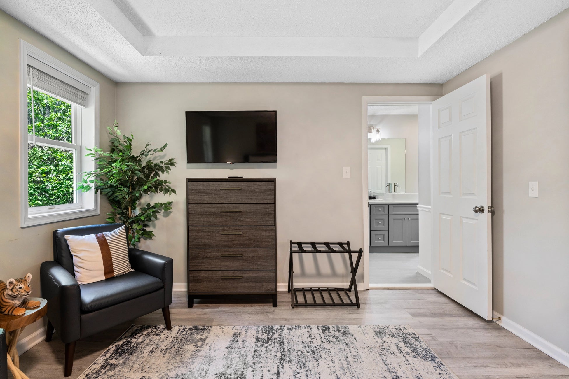 310-Mohansic-Lane-Tobyhanna-PA-18466-airbnb-059.webp